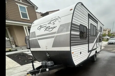 Eric's Highland Ridge RV 180 BHS Travel Trailer Travel Trailer