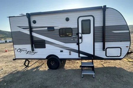 Eric's Highland Ridge RV 180 BHS Travel Trailer Travel Trailer