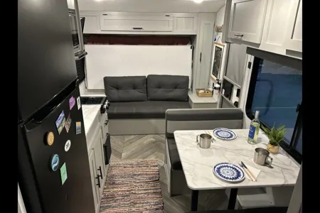 The Luxe Roamer