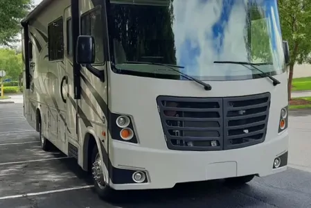 Rick's Forest River FR32 Class A