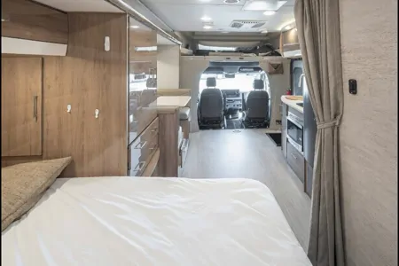 2021 Jayco Melbourne Prestige 24LP – Luxury, Comfort & Easy Driving