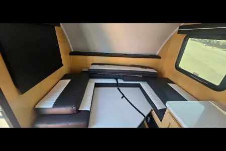 Clayton's Modern Buggy BB12 Travel Trailer