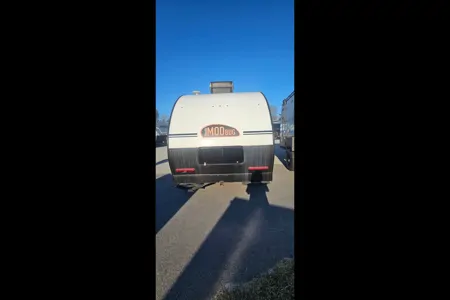 Clayton's Modern Buggy BB12 Travel Trailer