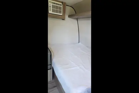 Robert's Coleman 17B Travel Trailer