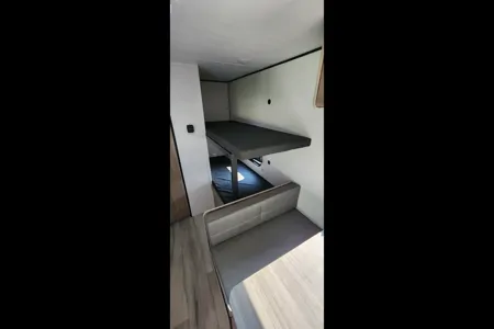Robert's Coleman 17B Travel Trailer