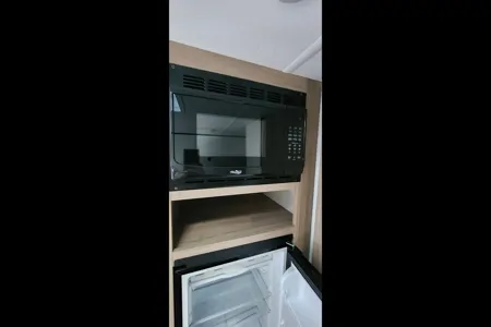 Robert's Coleman 17B Travel Trailer