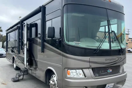 Cesar's Forest River Georgetown Class A