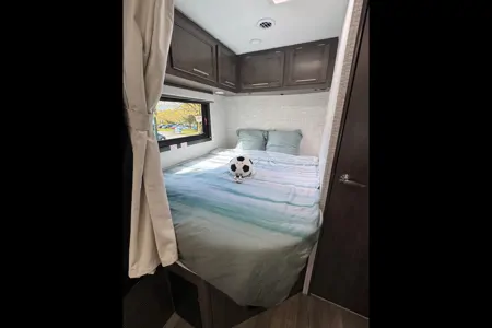 2025 ODYSSEY Chevrolet Class C 22A