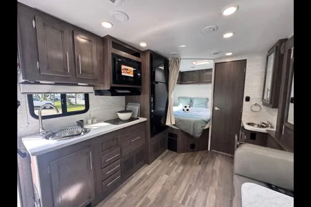 2025 ODYSSEY Chevrolet Class C 22A