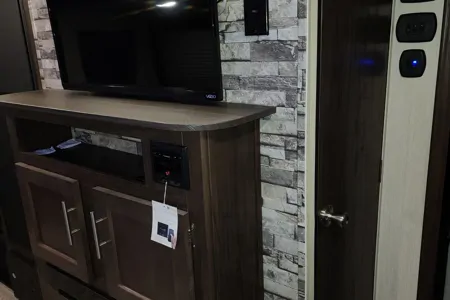 RV of Adventures