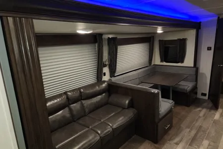 RV of Adventures