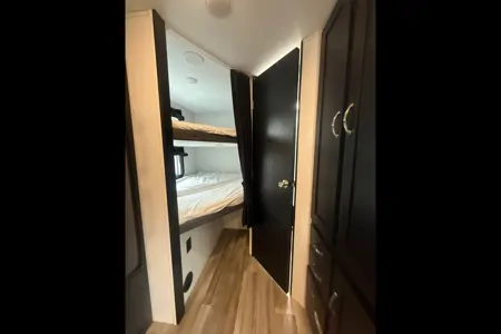 Mountain Peak Family + Pet friendly Bunkhouse!