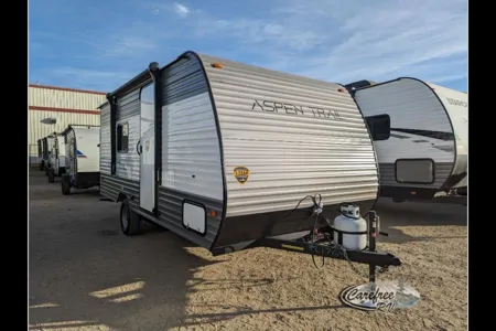 Carefree's Dutchmen Aspen Trail Mini 17RB Travel Trailer