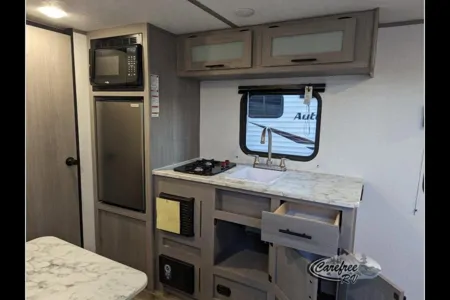 Carefree's Dutchmen Aspen Trail Mini 17RB Travel Trailer