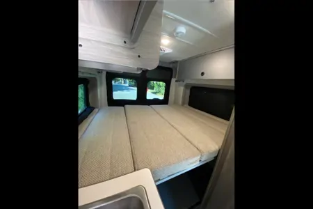 Winnebago Solis Class C