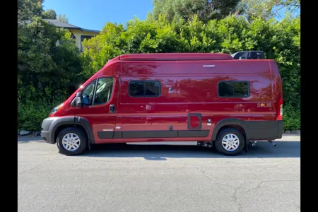 Winnebago Solis Class C