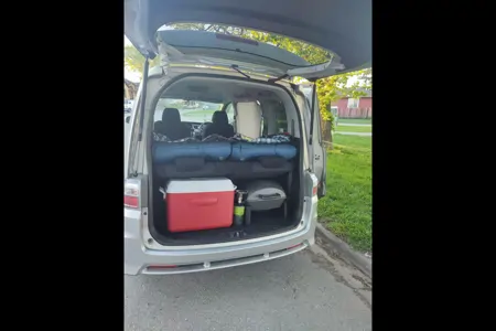 Honda Campervan (8 seats/2 sleeps)Queen bed+Park Pass+Airport pickup