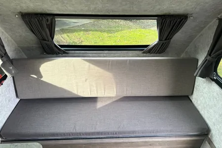 GM's Roulettes Prolite Lounge Travel Trailer