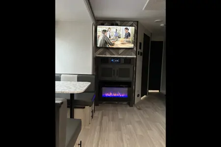 Isna's KZ C241RLK Travel Trailer