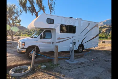 Cliff - Your California Getaway | Fully Stocked Kitchen & Camping