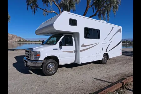 Cliff - Your California Getaway | Fully Stocked Kitchen & Camping