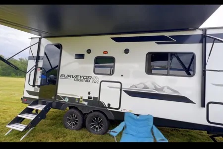 Peter's Forest River Surveyor legend 202RBLE Travel Trailer
