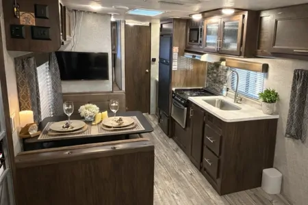 Forest River-patriot edition - BUNKHOUSE- travel trailer