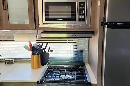 2022 Cruise Lite 28VBXL Travel Trailer