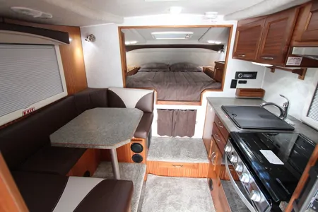 Hans's Northern Lite truck camper