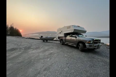 Hans's Northern Lite truck camper