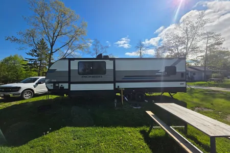 Andrew's Pioneer Toyhauler Toy Hauler
