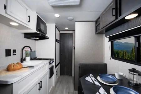 Your 17 Foot Home On The Go