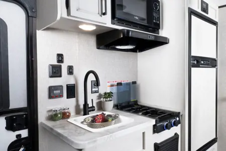 Your 17 Foot Home On The Go