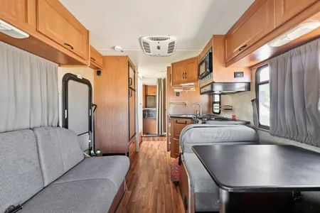 2012 Thor Majestic 28A: Upgraded, Efficient w/ Flex Miles