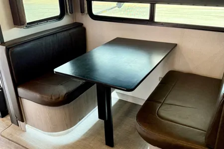 Montana High Country 335BH Fifth Wheel