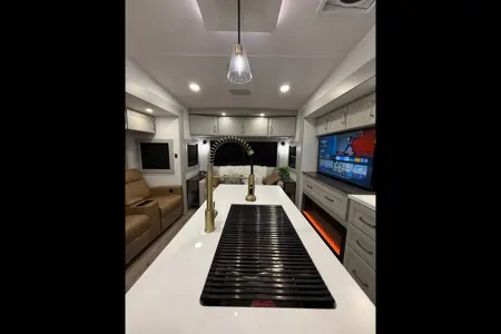 Brinkley 3610 Z Fifth Wheel