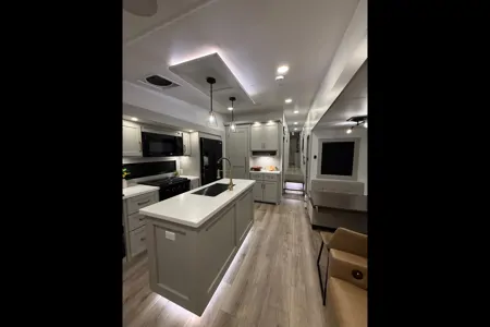 Brinkley 3610 Z Fifth Wheel