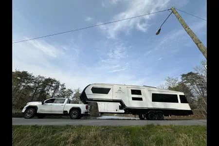 Brinkley 3610 Z Fifth Wheel
