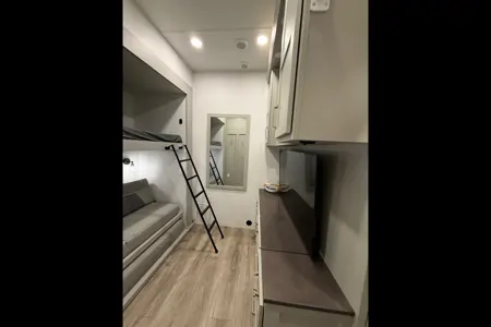 Brinkley 3610 Z Fifth Wheel