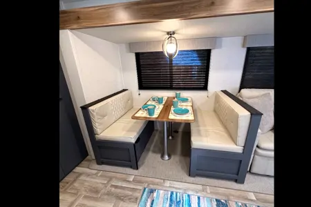 Happy Days 2025 - Sleeps 10 - Delivered and Setup! Forest River Tracer