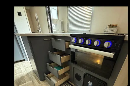 “Roomy Ryder” 2025 - Sleeps 10+ Delivered and Setup! 2 Slides! Huge Bunkroom!