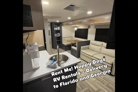 “Roomy Ryder” 2025 - Sleeps 10+ Delivered and Setup! 2 Slides! Huge Bunkroom!