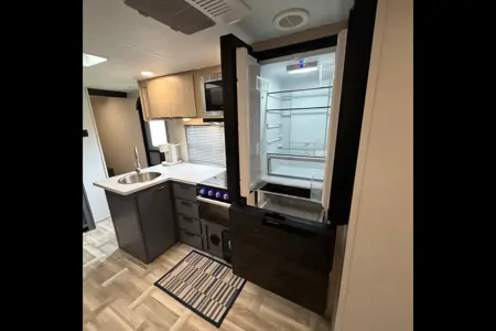 “Roomy Ryder” 2025 - Sleeps 10+ Delivered and Setup! 2 Slides! Huge Bunkroom!