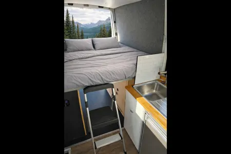 Micheal Scott - Mercedes-Benz Sprinter