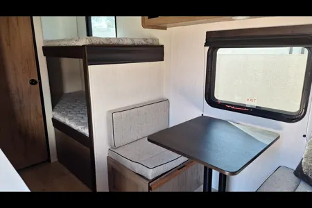 Blacky 2025 Cherokee Black Label with Solar