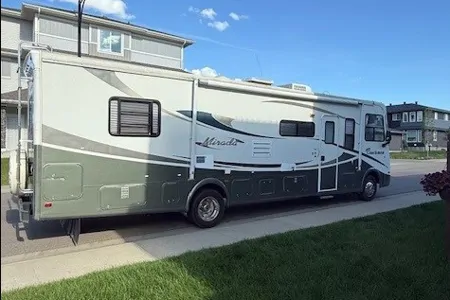 Harmandeep's Coachmen Mirada Trim Level 340 Class A Class A