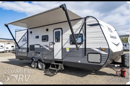 Ian's Jayco SLX Travel Trailer