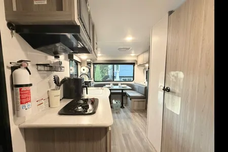 Brand new lightweight Glamping unit for 2 adults (+2kids)