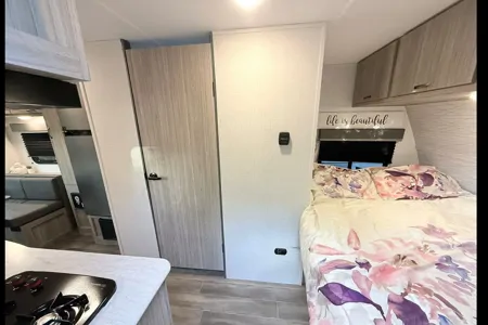 Brand new lightweight Glamping unit for 2 adults (+2kids)