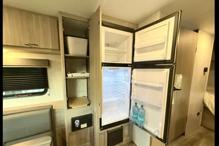 Brand new lightweight Glamping unit for 2 adults (+2kids)
